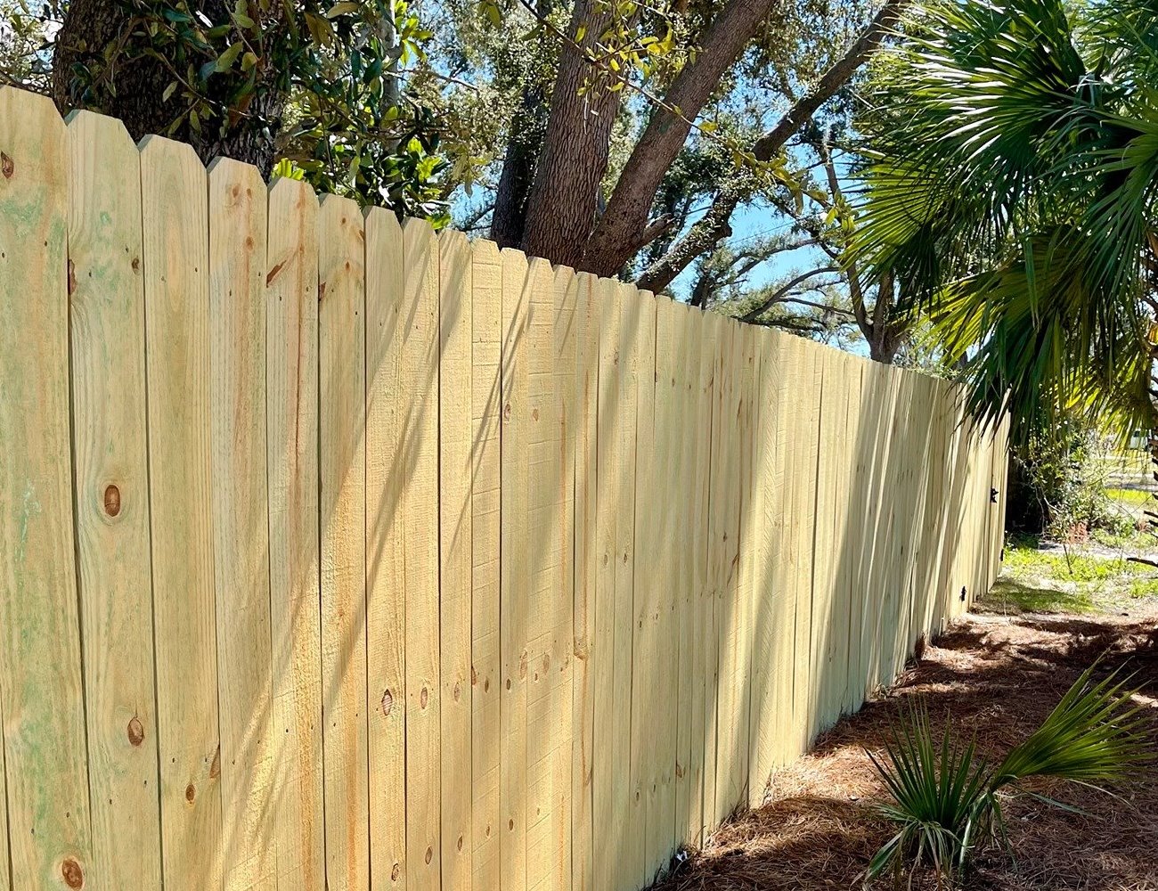 Gulf Breeze Florida wood privacy fencing